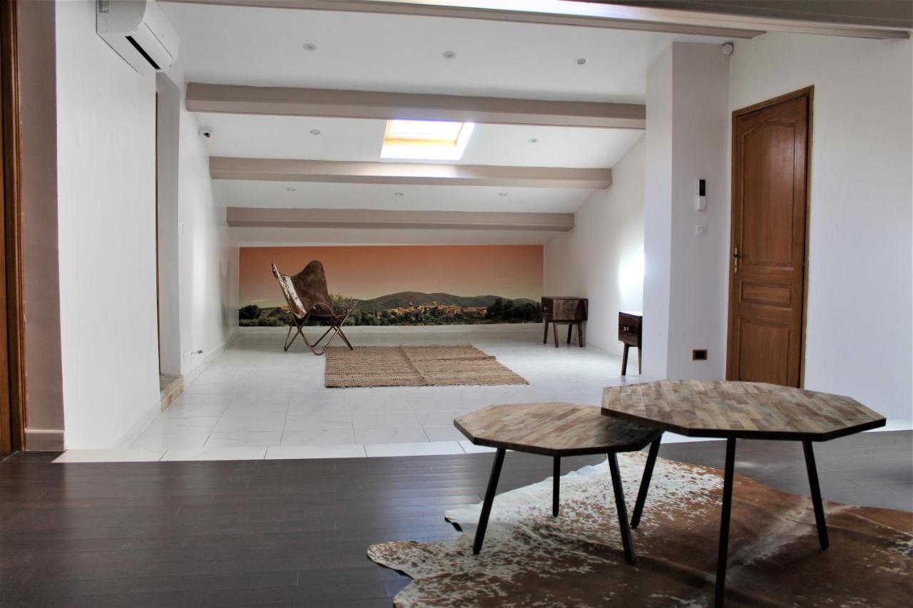 La Villa Des Ames Liees Draguignan Exterior foto